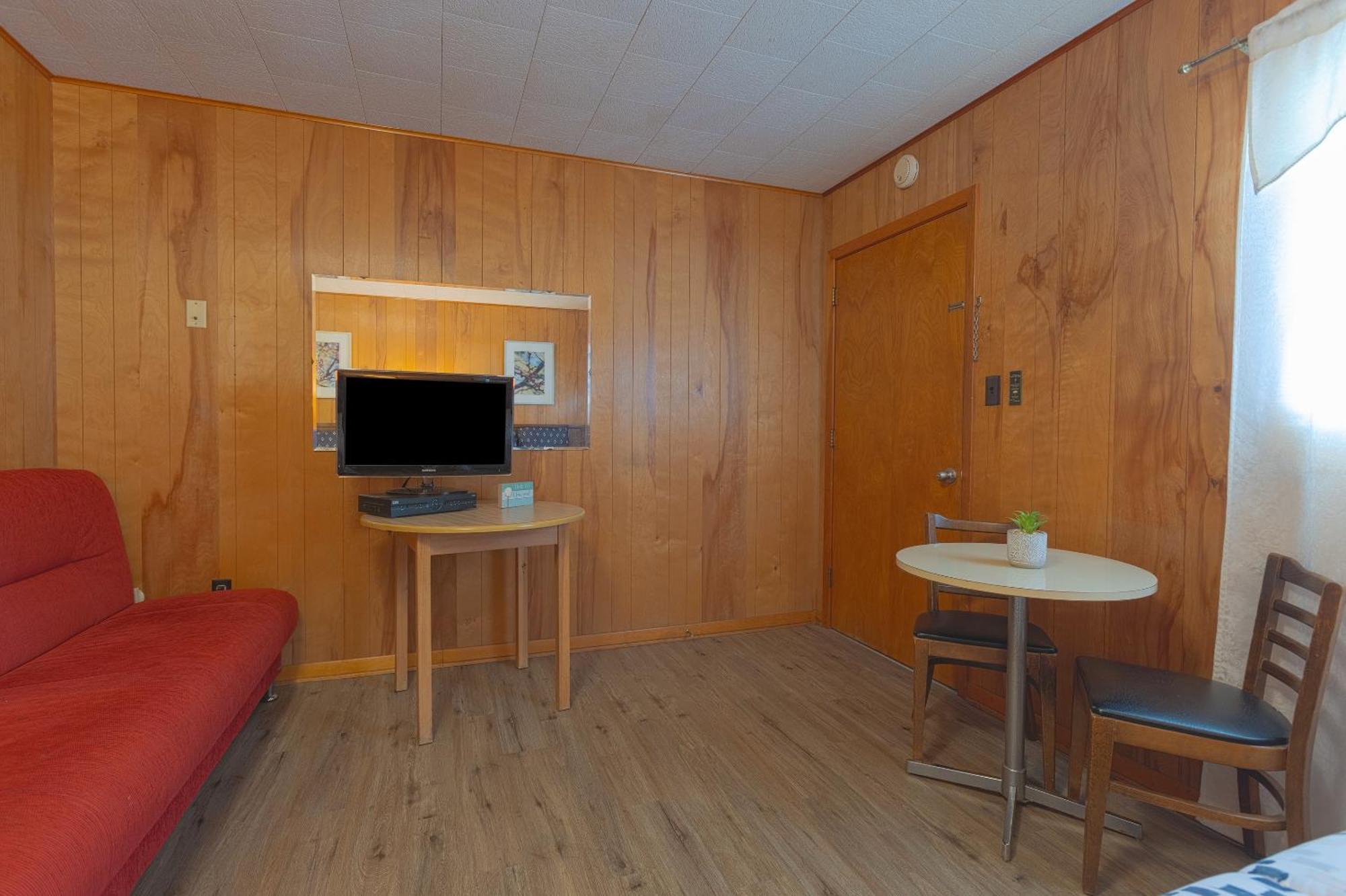 Parkside Motel By Oyo Meadville Conneaut Lake Conneaut Lakeshore ภายนอก รูปภาพ