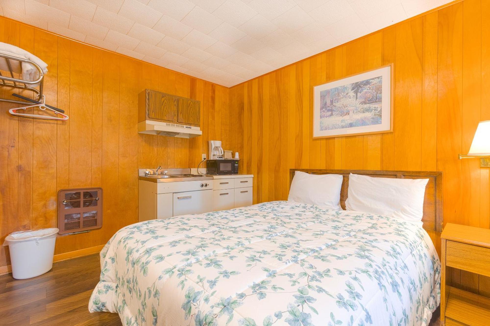 Parkside Motel By Oyo Meadville Conneaut Lake Conneaut Lakeshore ภายนอก รูปภาพ