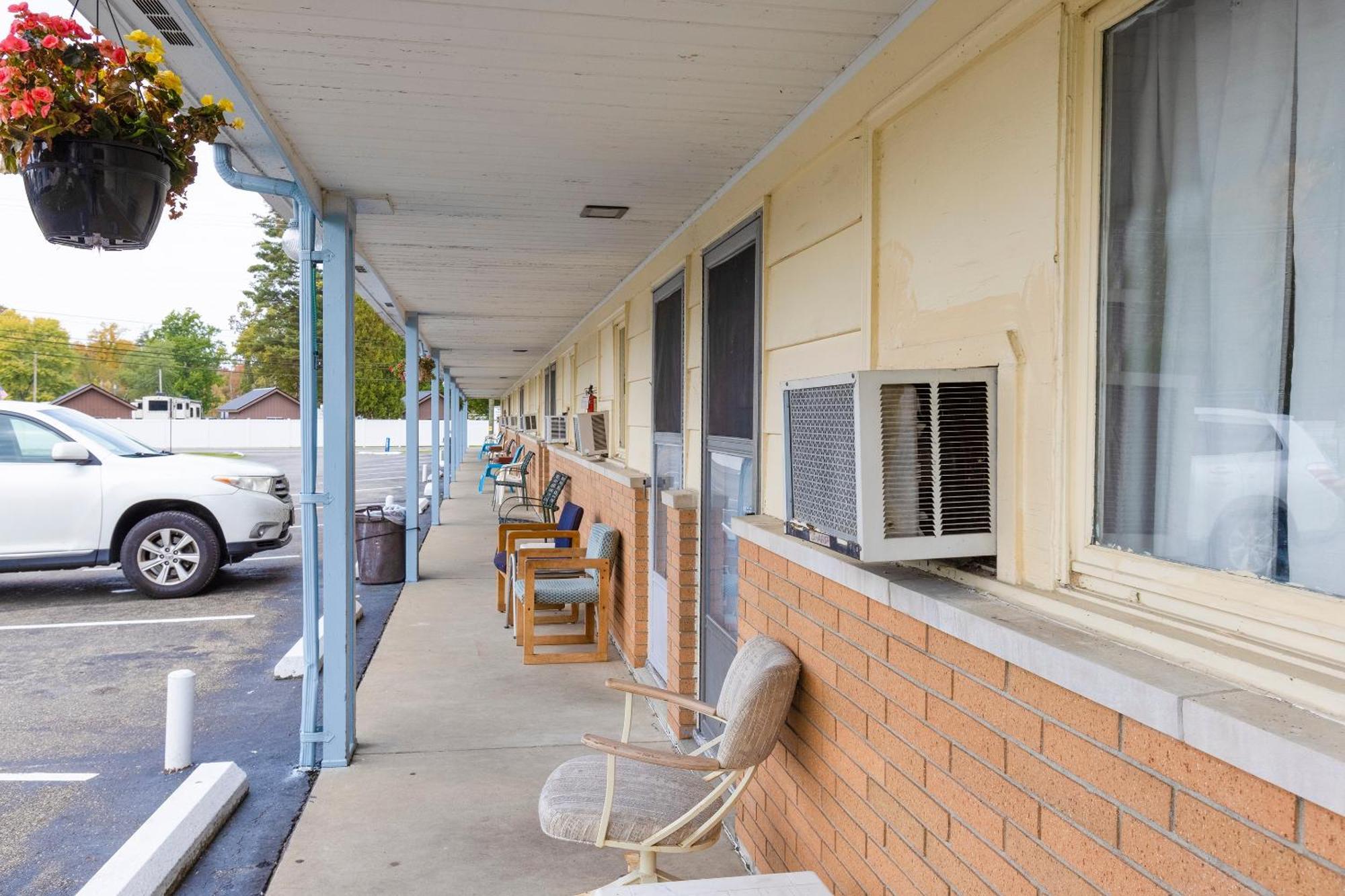 Parkside Motel By Oyo Meadville Conneaut Lake Conneaut Lakeshore ภายนอก รูปภาพ