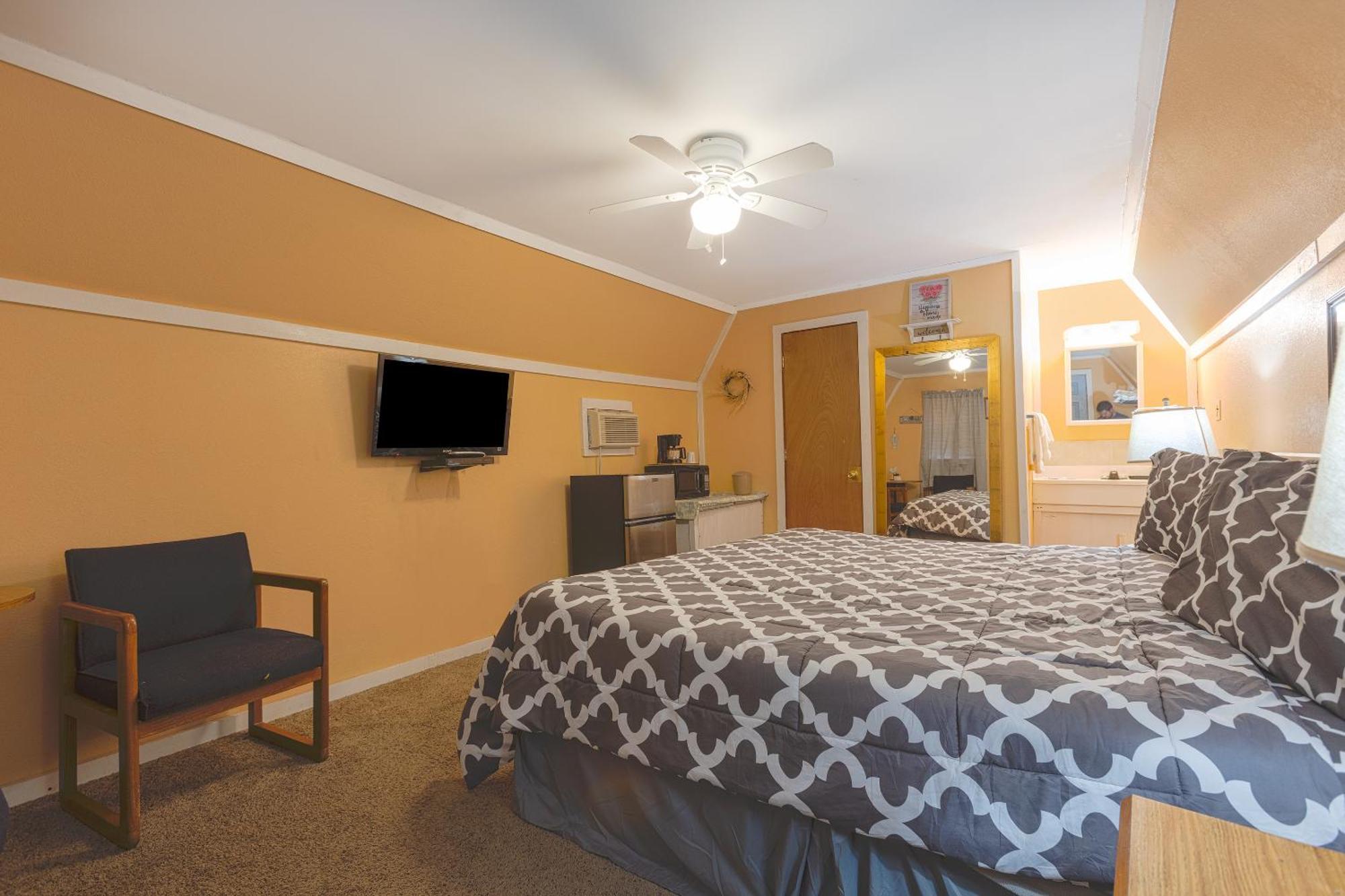 Parkside Motel By Oyo Meadville Conneaut Lake Conneaut Lakeshore ภายนอก รูปภาพ